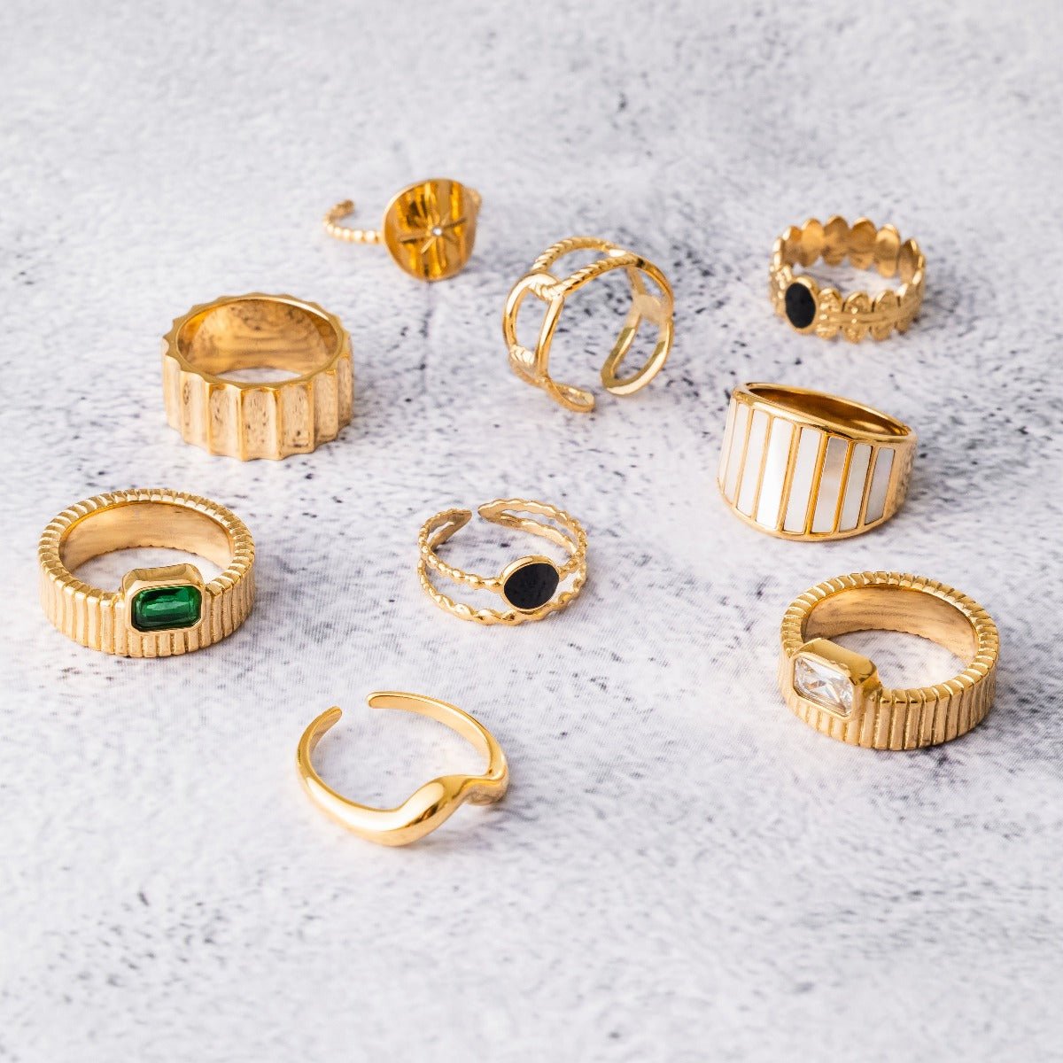 Anillo Aspen bañado en oro de 18 quilates