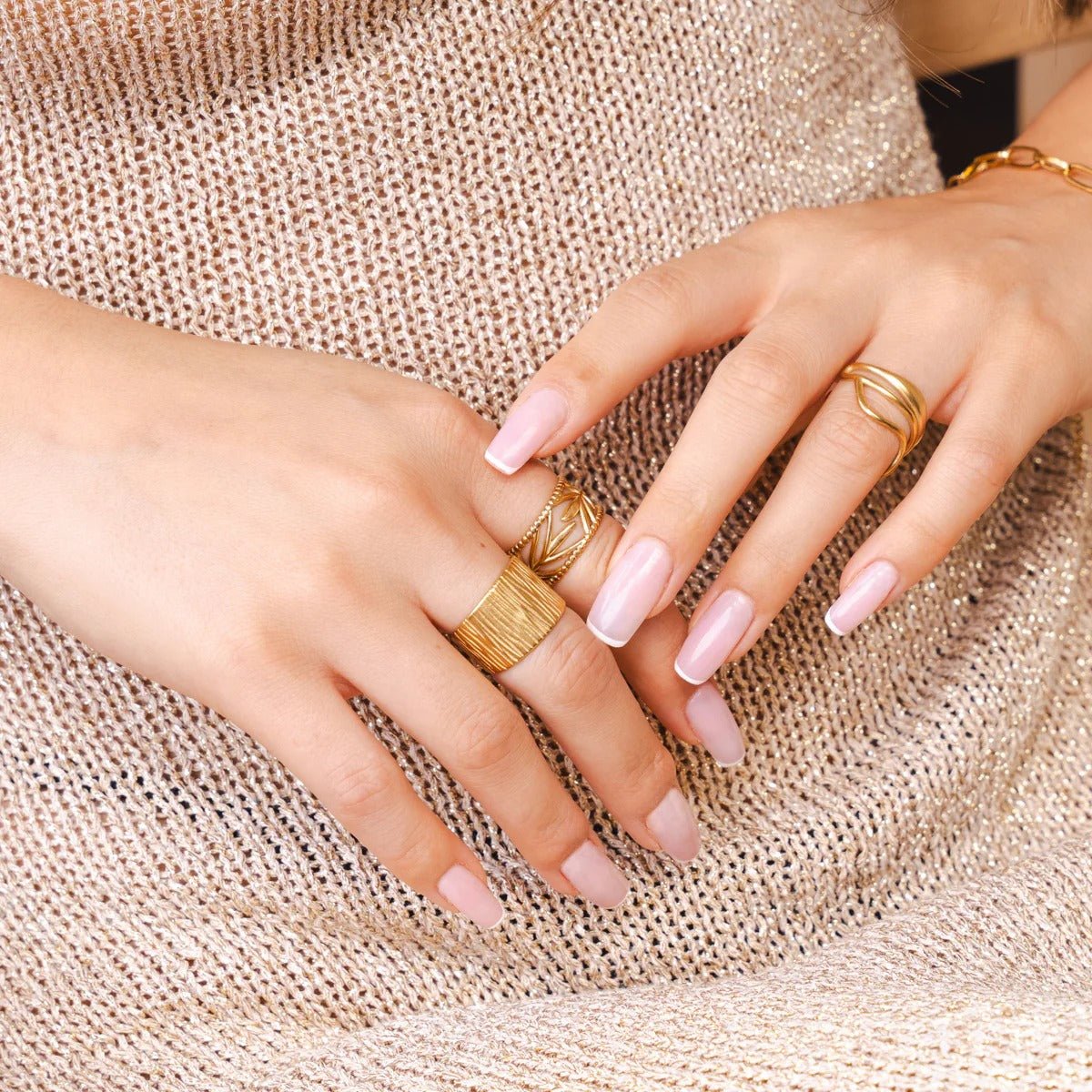 Anillo Botánico Ajustable Bañado en Oro de 18K