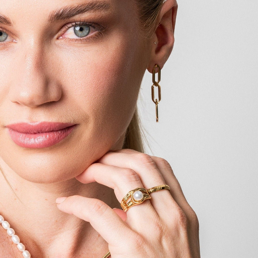 Anillo solitario de perla Catalina, chapado en oro de 18 k