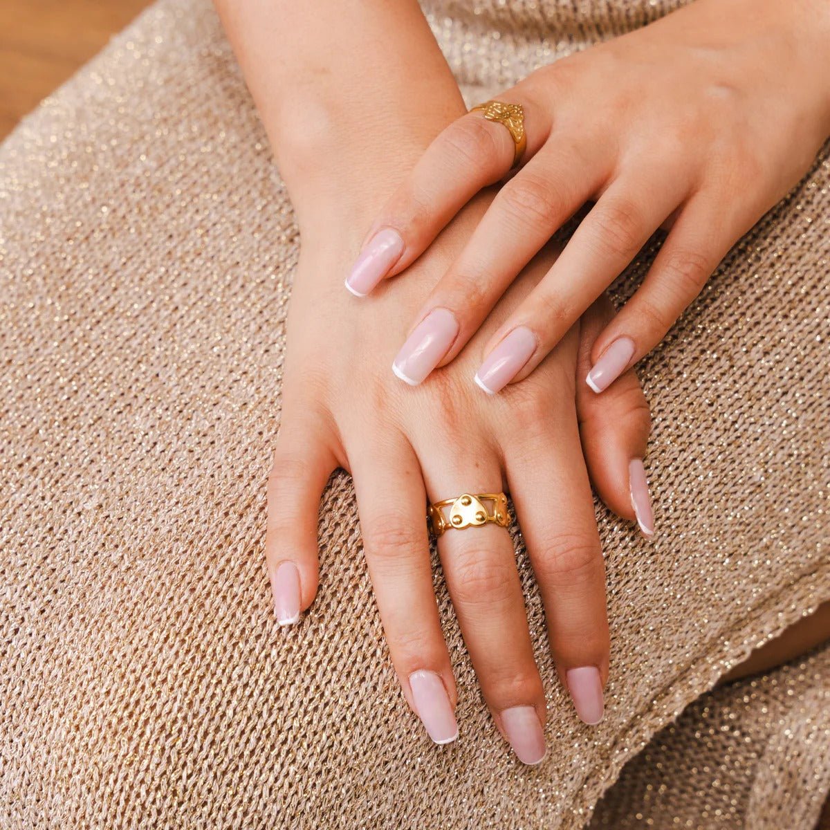 Anillo Corazón Eterno, Ajustable, Baño de Oro de 18 K