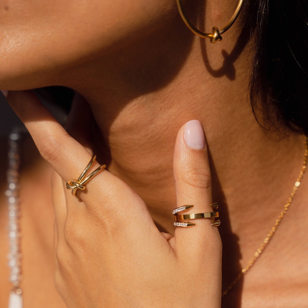 Anillo de uñas con puntas bañado en oro de 18 quilates