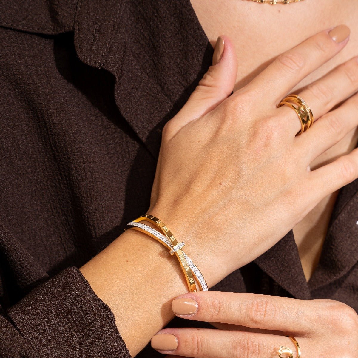 Pulsera de circonitas romanas bañada en oro de 18 quilates