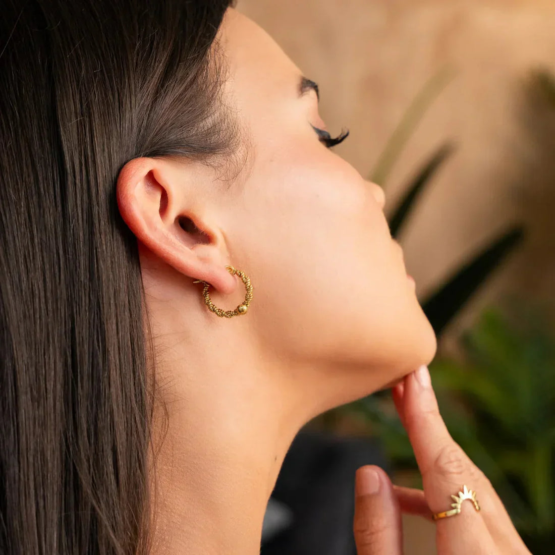 Pendientes de aro giratorios bañados en oro de 18 quilates