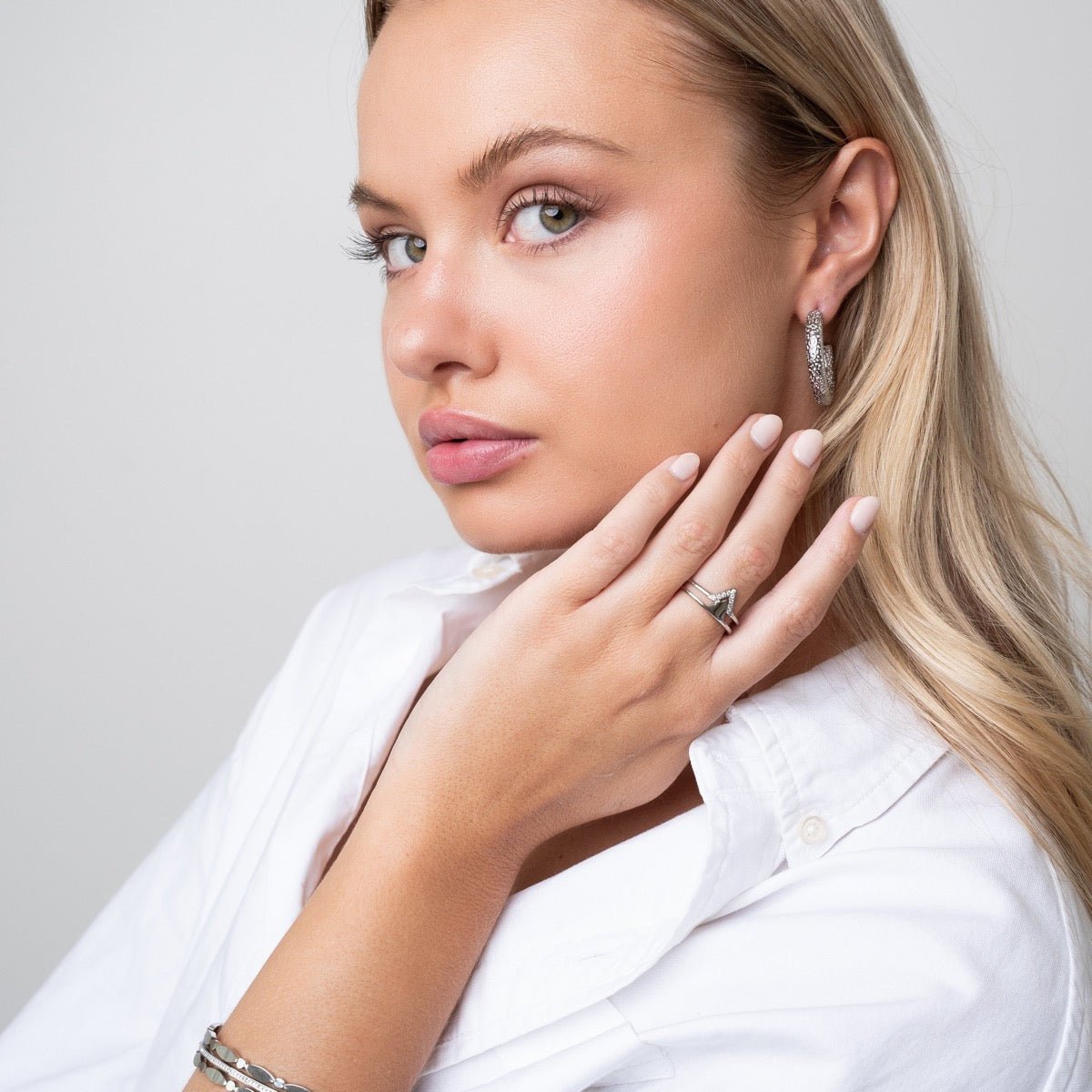 Pendientes de aro texturizados - Plata