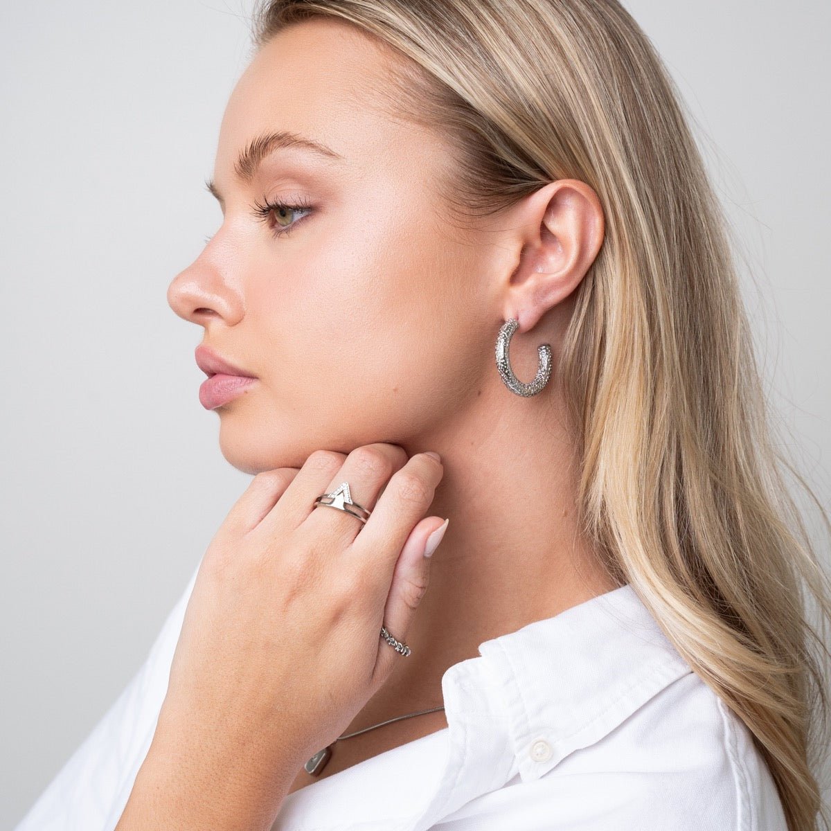 Pendientes de aro texturizados - Plata