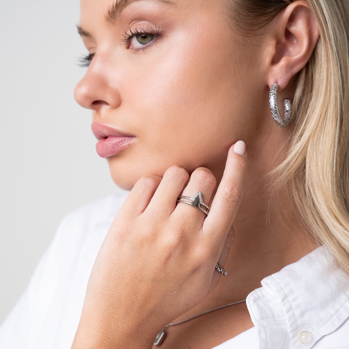 Pendientes de aro texturizados - Plata