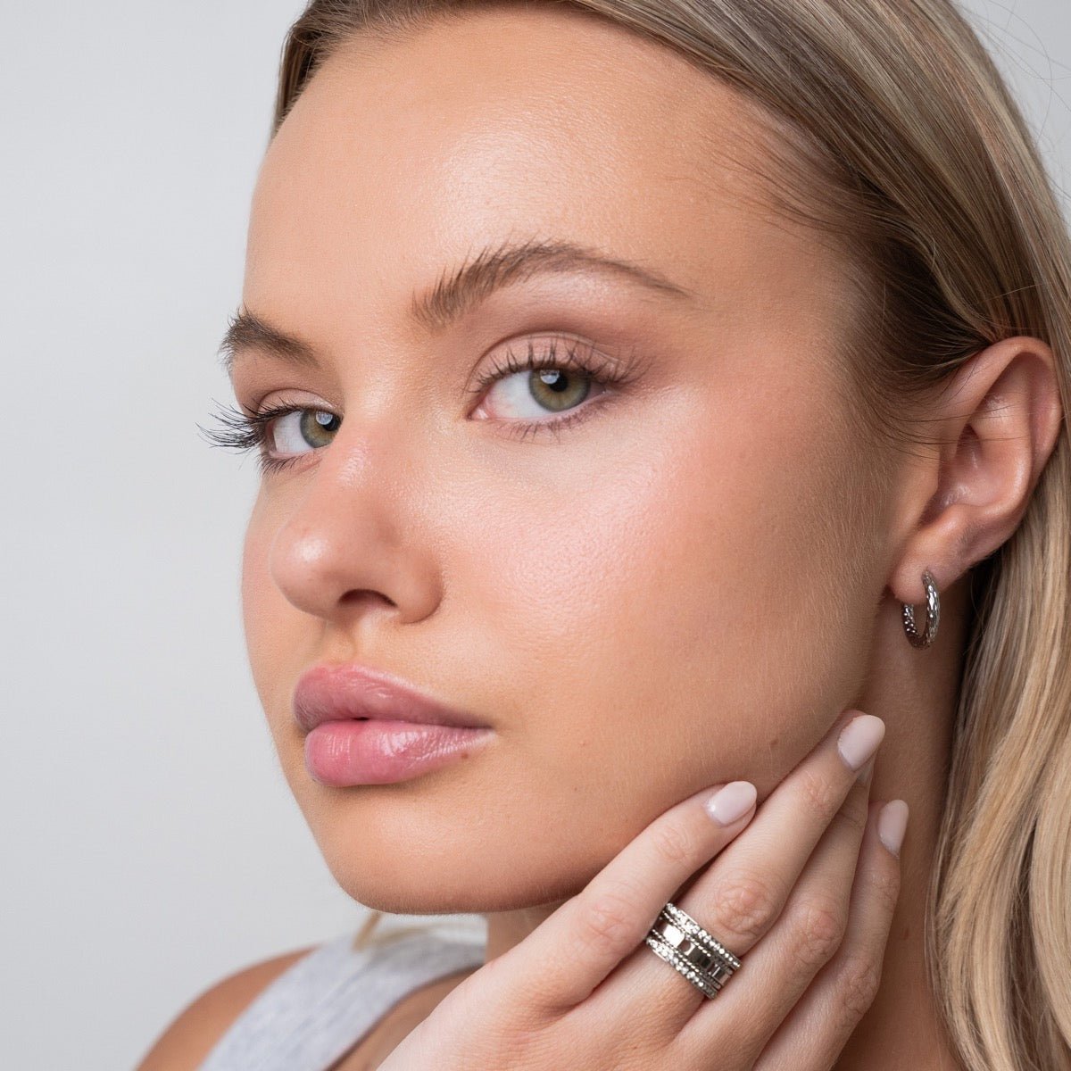 Pendientes de aro texturizados - Plata