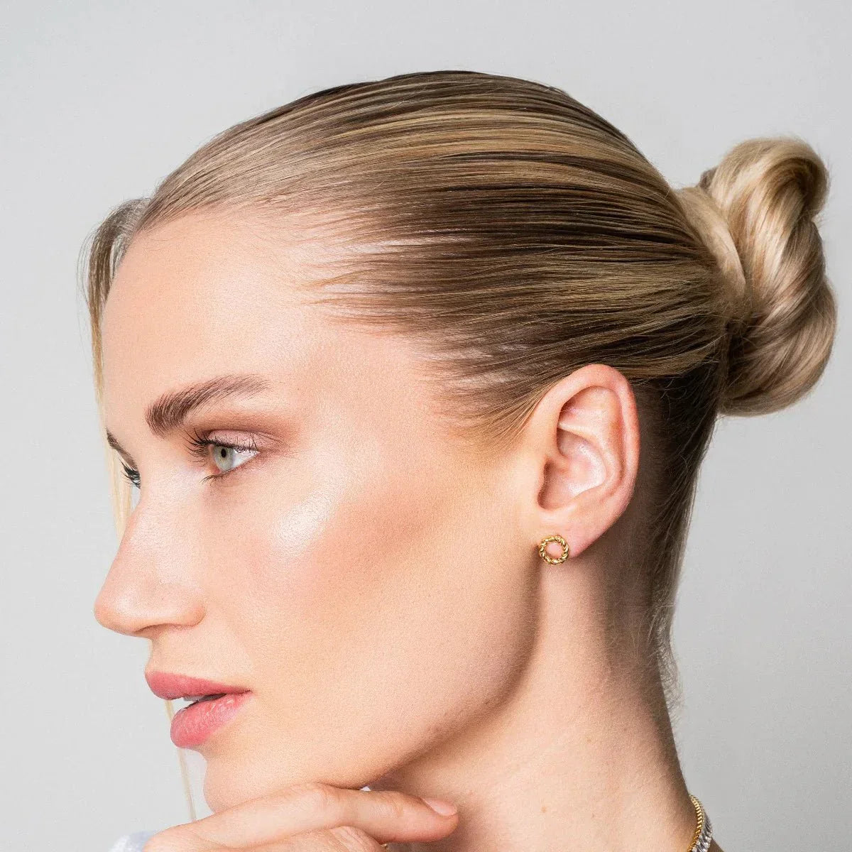 Pendientes Twist bañados en oro de 18k