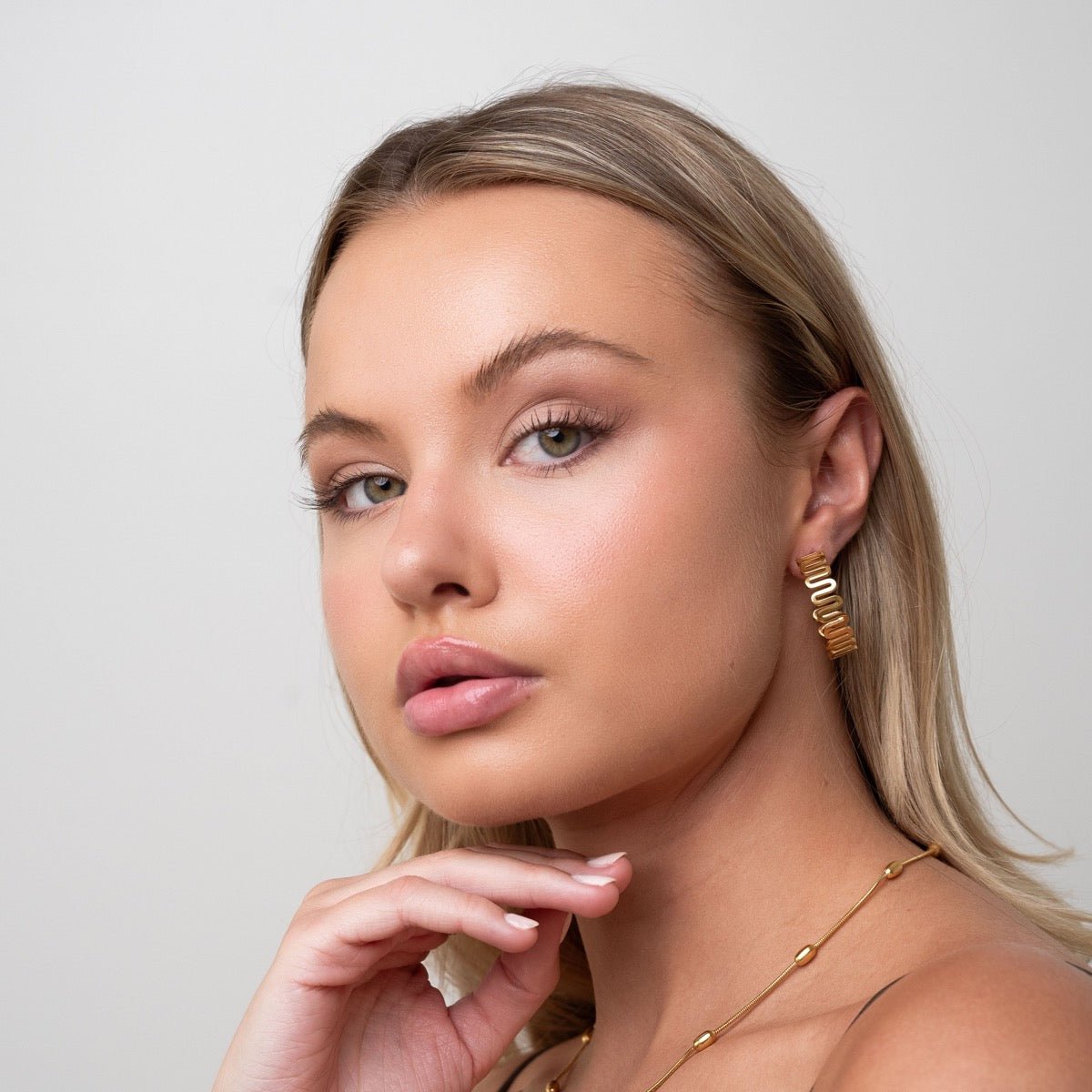 Pendientes Zig Zag bañados en oro de 18k