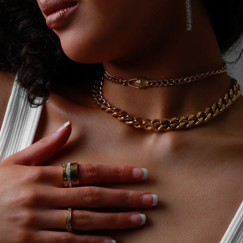 Gargantilla de serpiente bañada en oro de 18 quilates