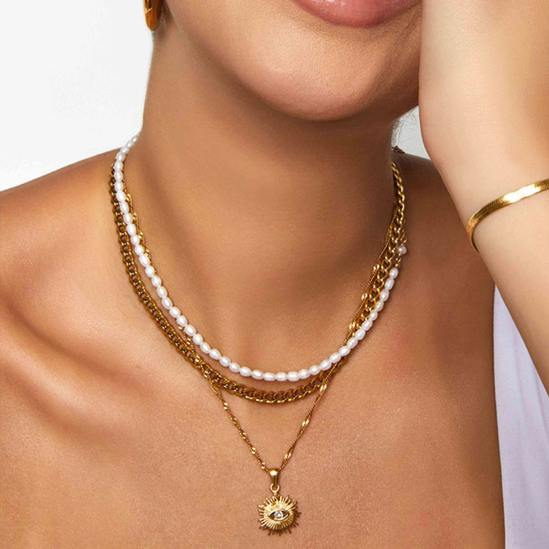 Collar de Ojo Chapado en Oro de 18K