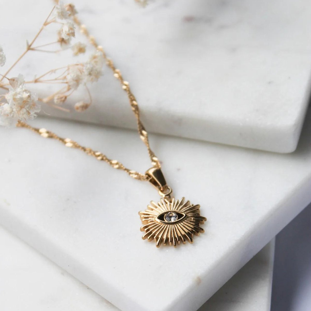 Collar de Ojo Chapado en Oro de 18K