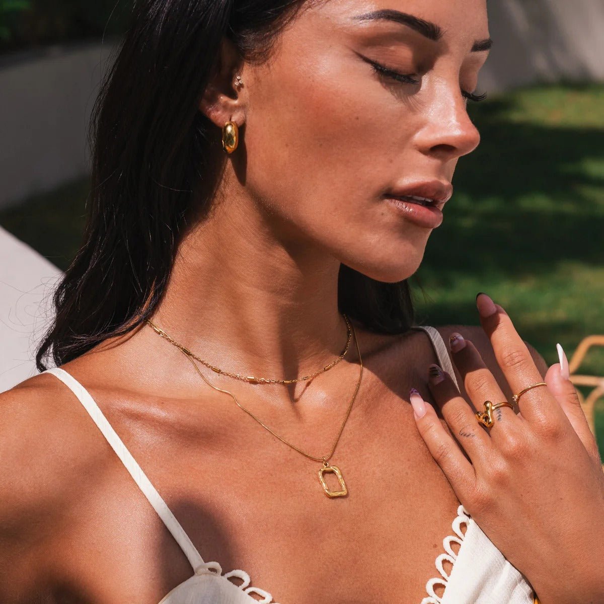 Mezcla de collares con colgante abstracto, baño de oro de 18 quilates