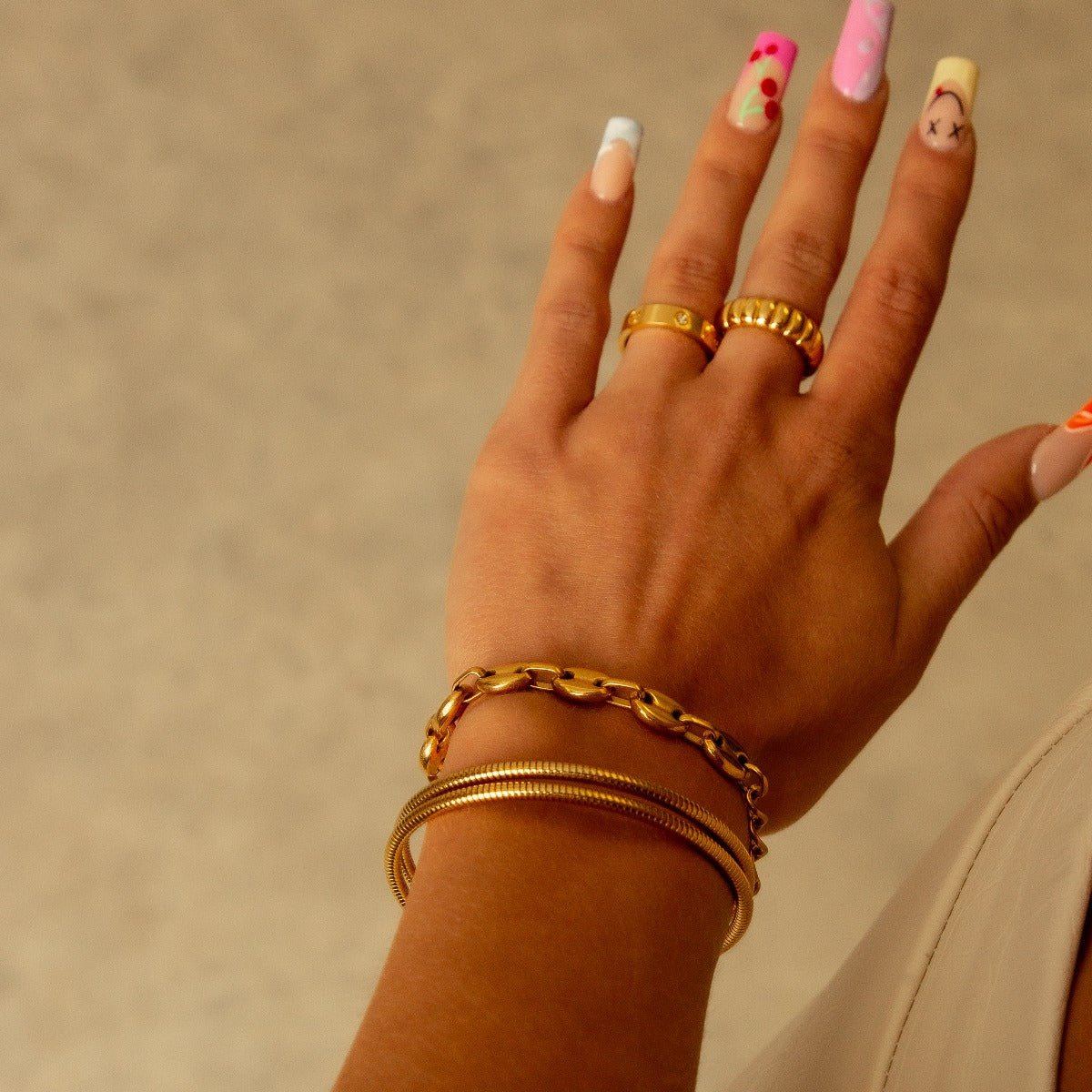 Pulsera Triple Espiral Bañada en Oro de 18K